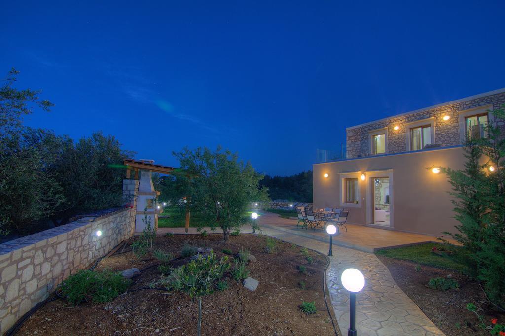 Green Paradise Villa Margarítai Chambre photo