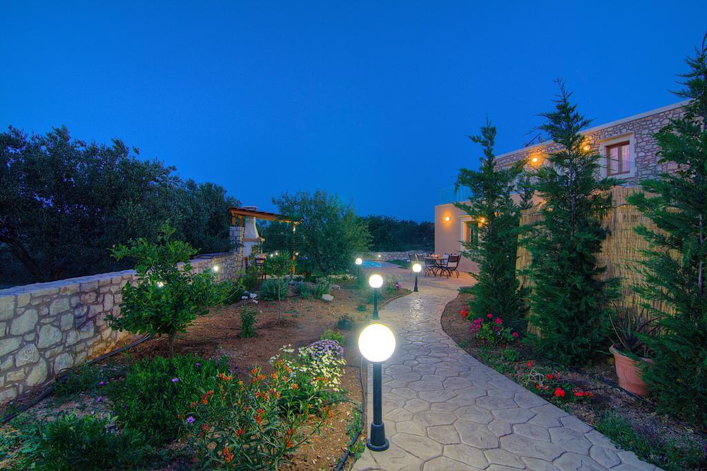 Green Paradise Villa Margarítai Chambre photo